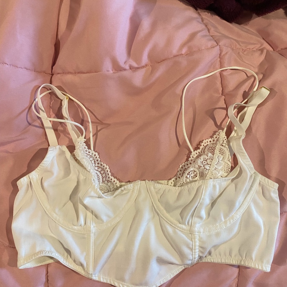 Urban Outfitters White Lace-Trim Bralette